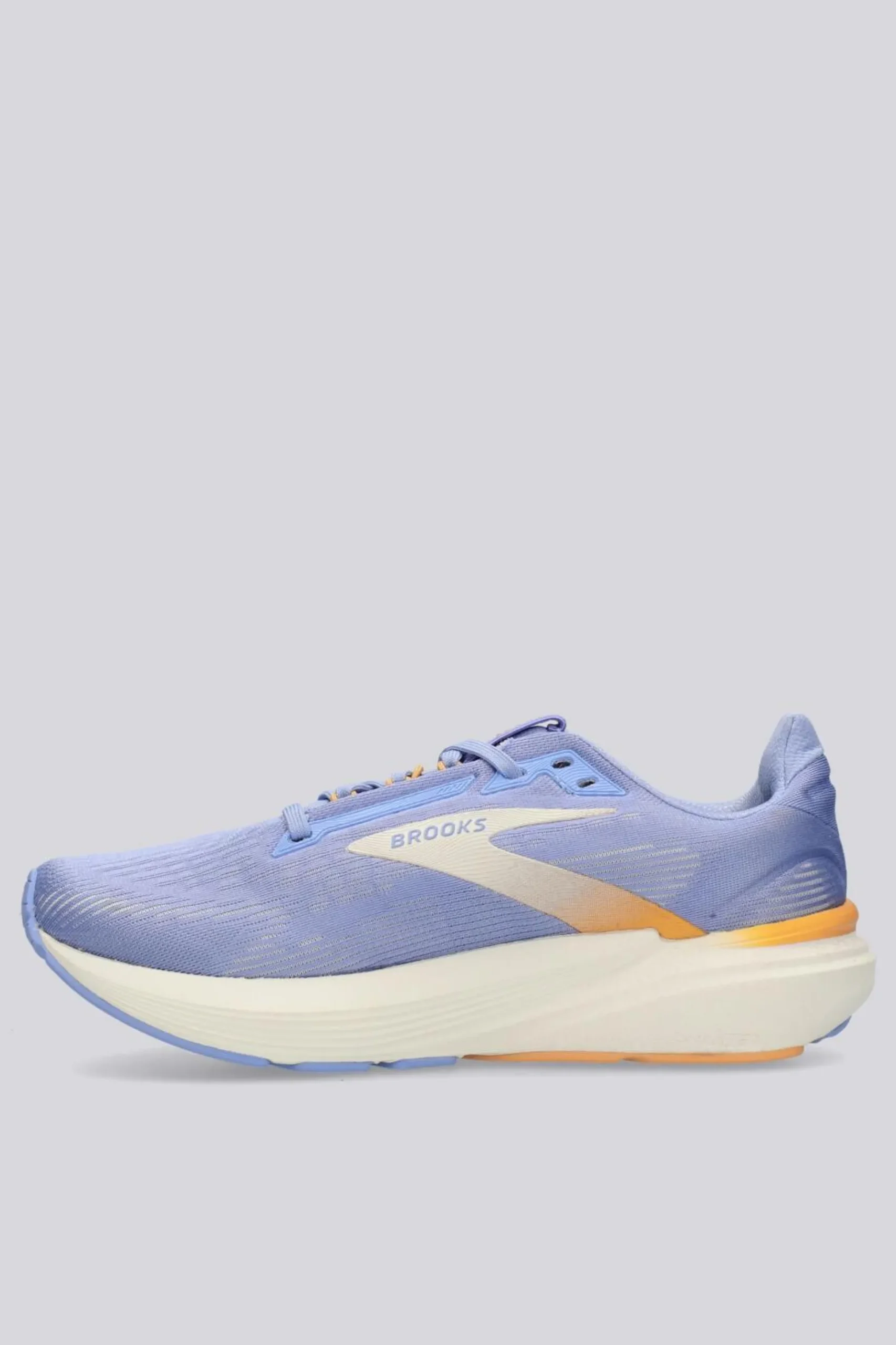 Brooks Revel 8