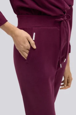 Calça Jogger Texturizada Bordô Ysabel Mora