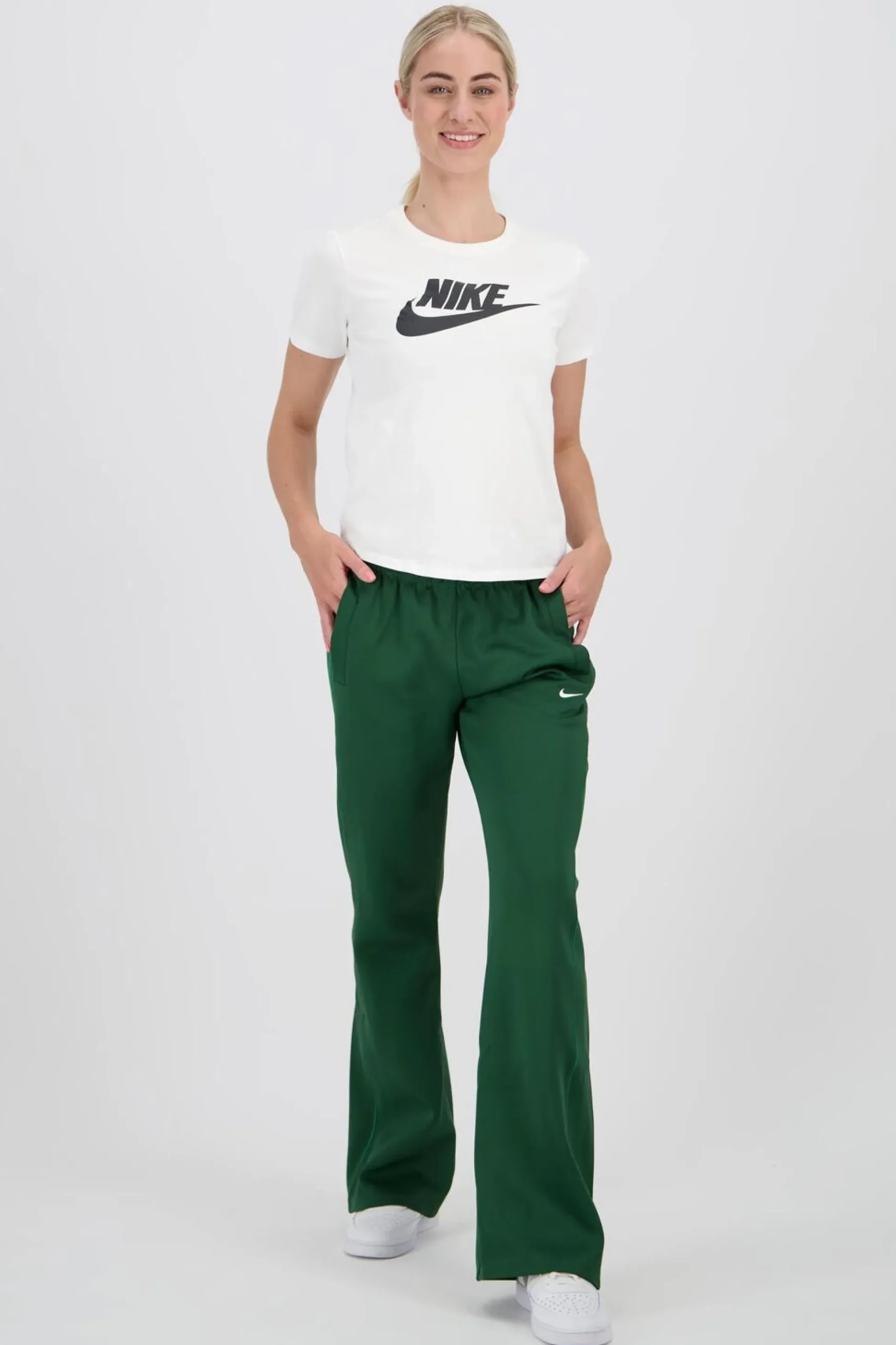 Calças Largas Nike