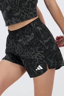 Calções adidas