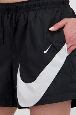 Calções Nike