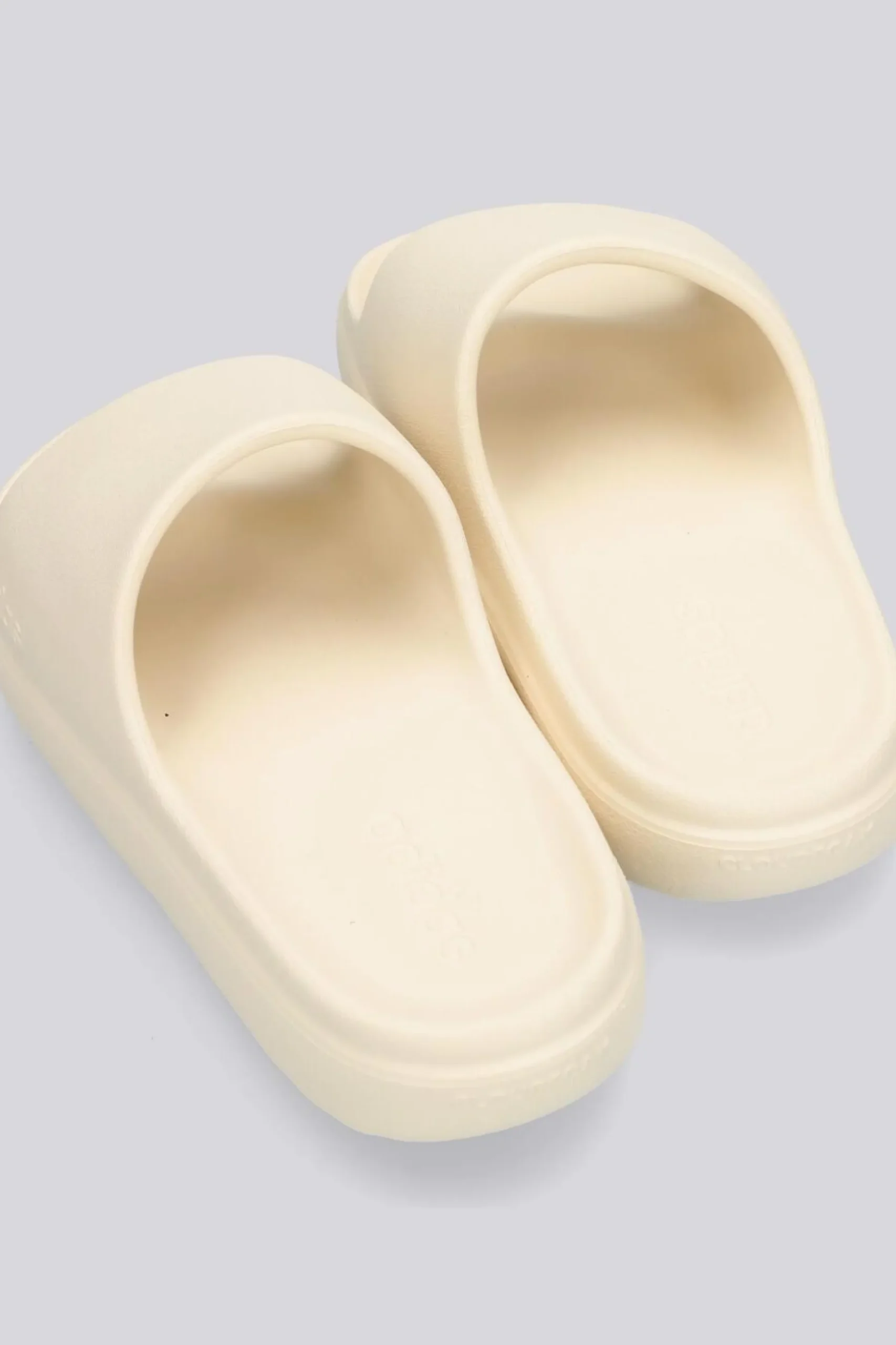 Chinelos Adilette Lumia