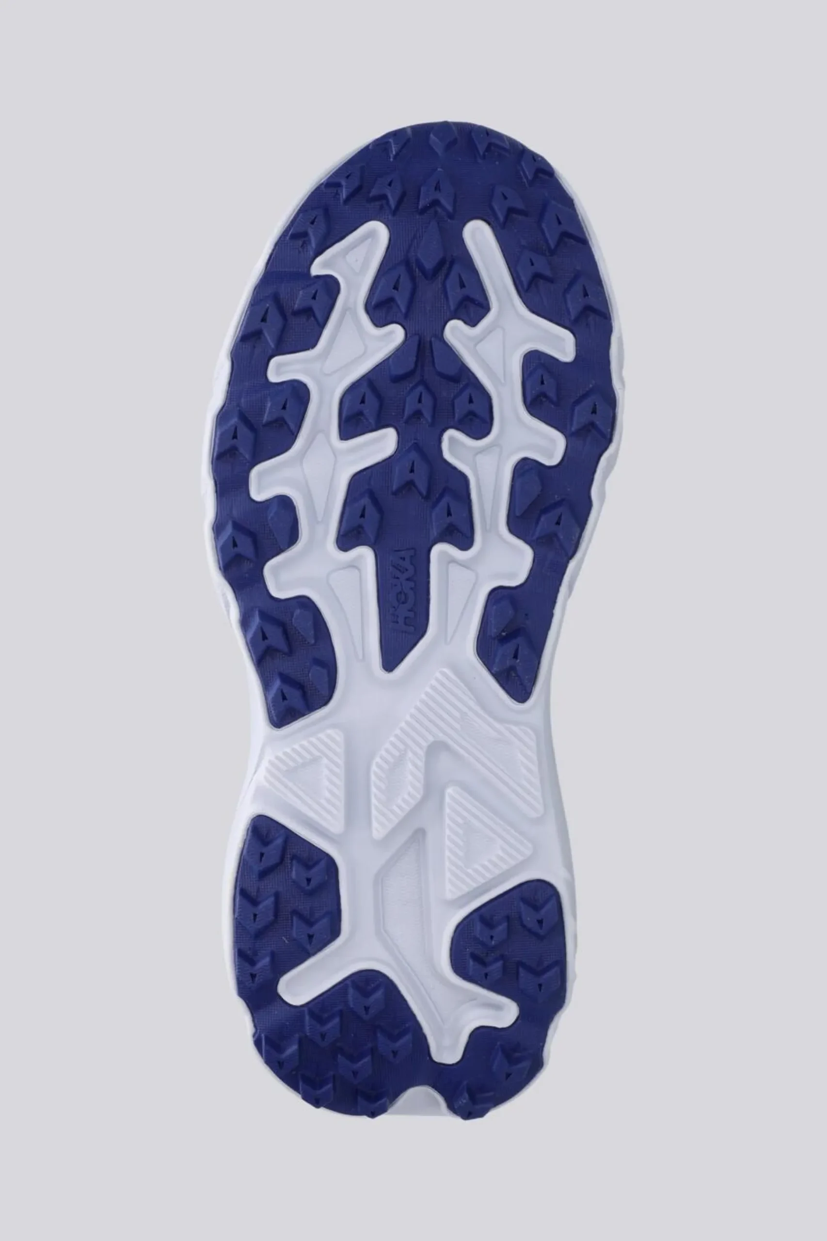 Hoka Challenger 8