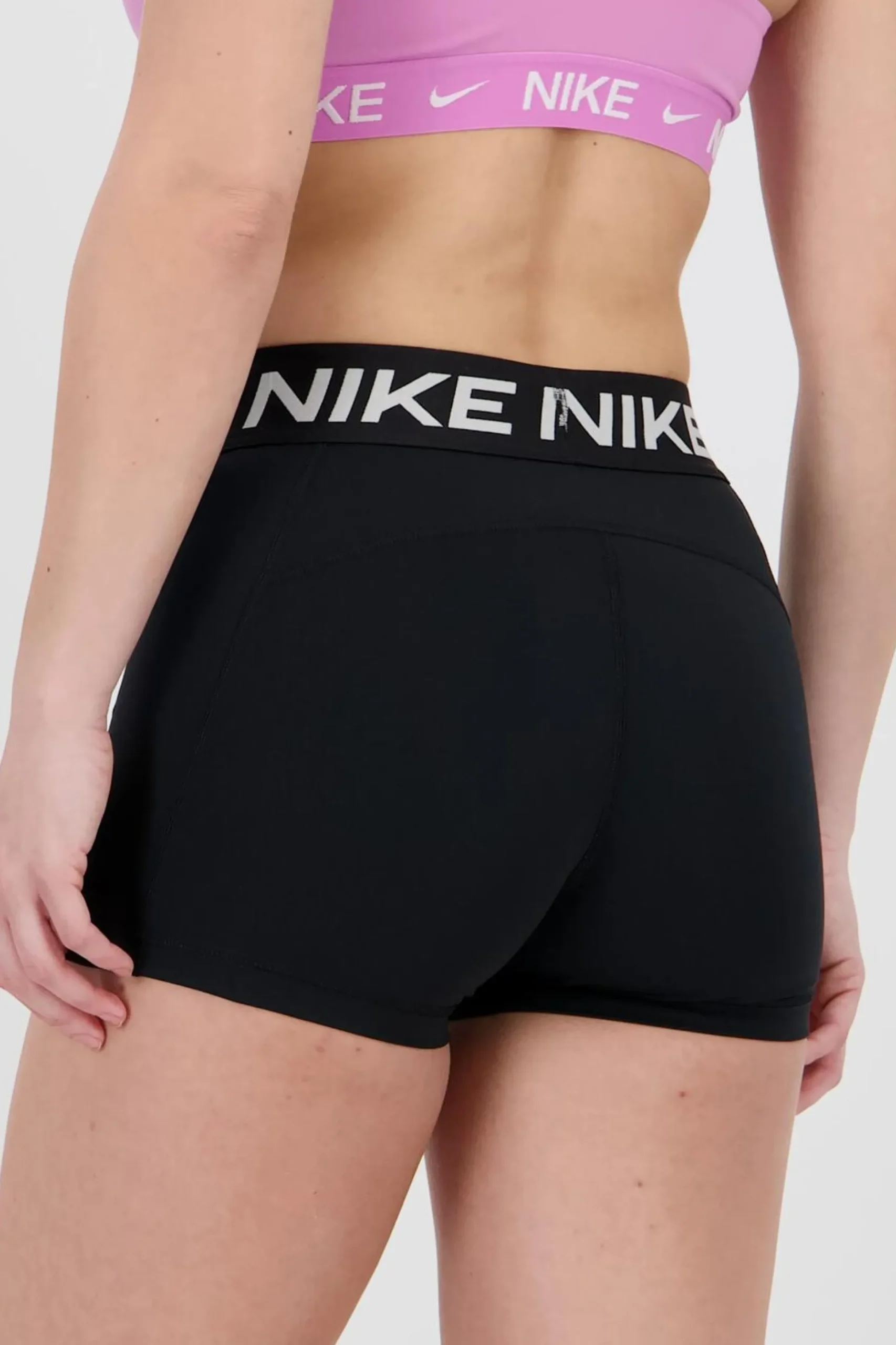 Leggings Curtas Nike