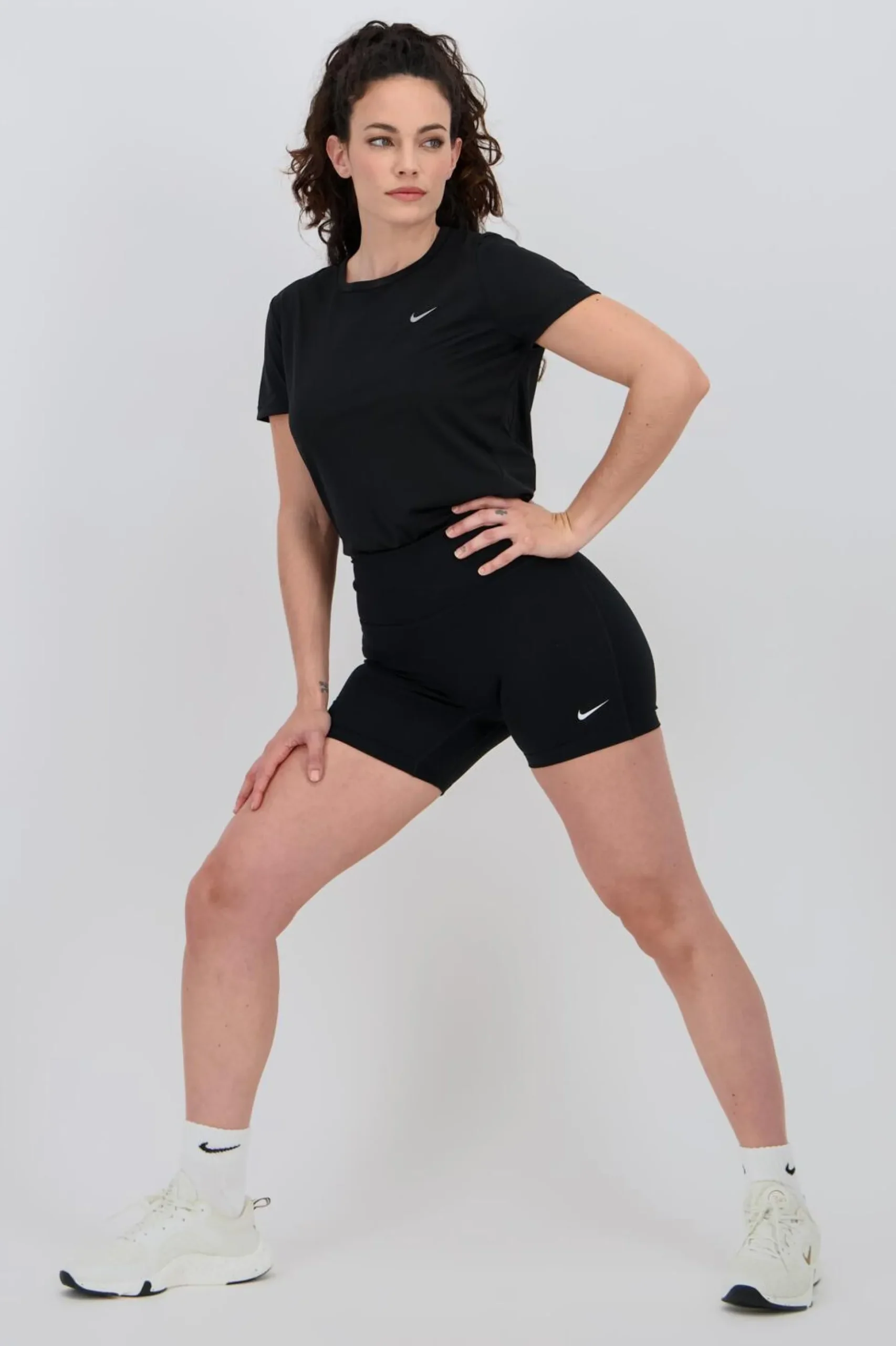 Leggings Curtas Nike