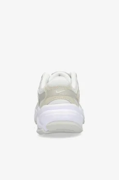Nike Al8