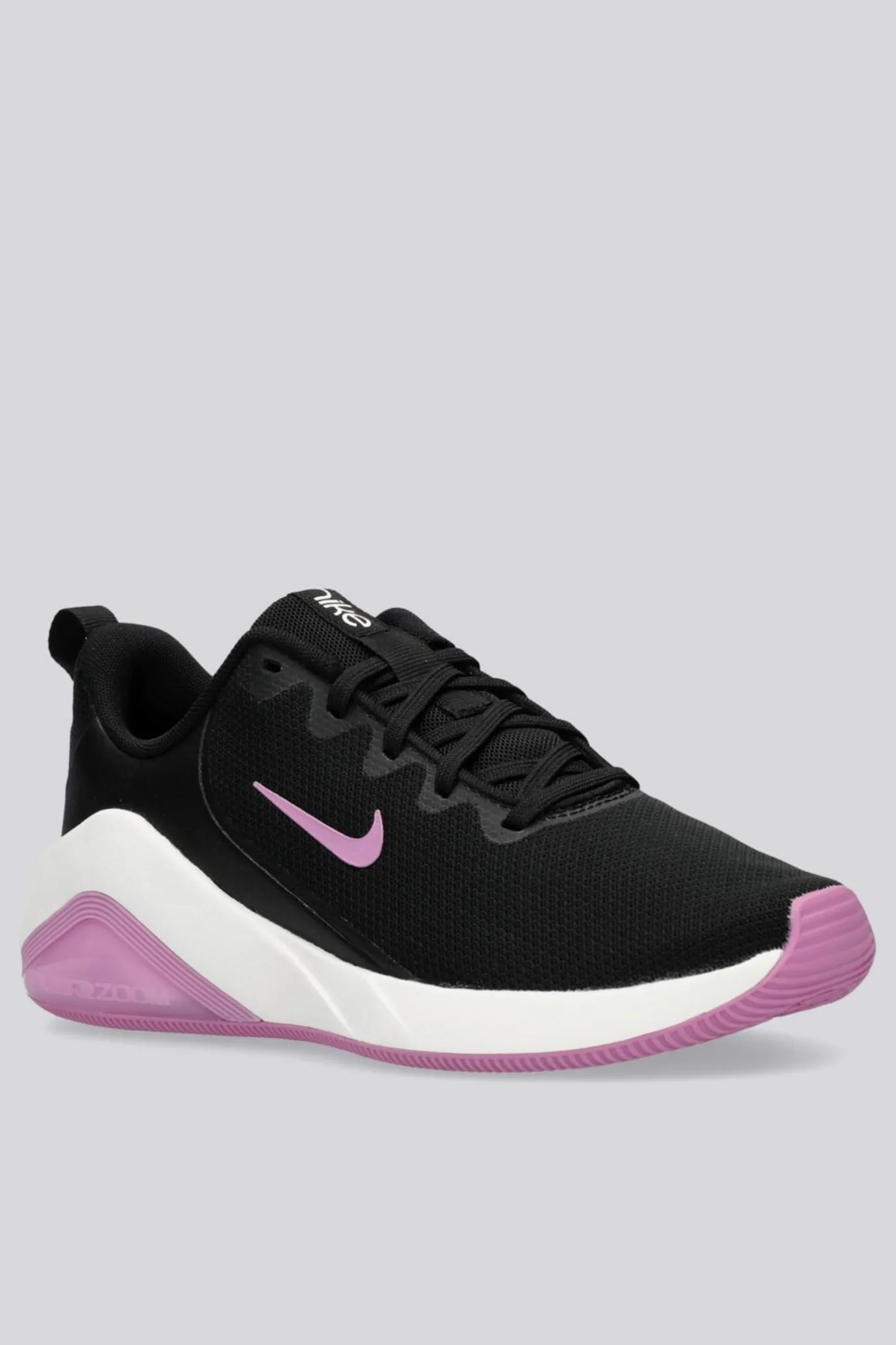 Nike Bella 7