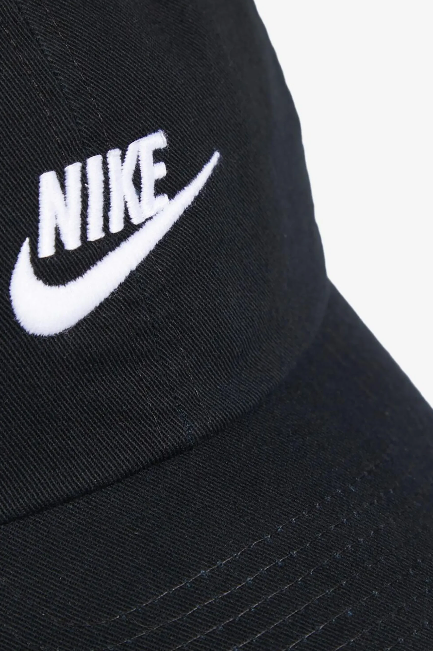 Nike Club Futura