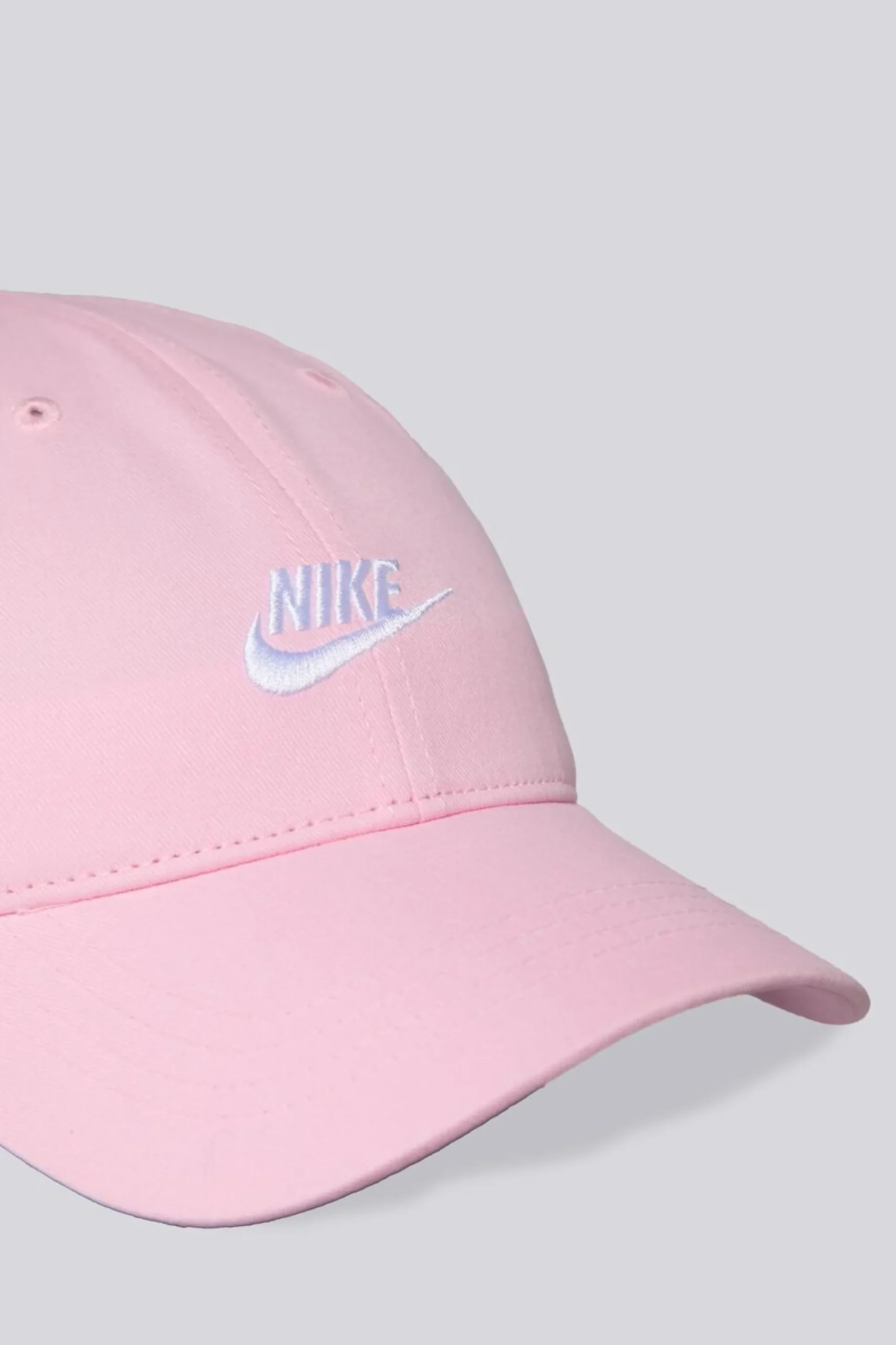 Nike Nan Futura Curve Brim