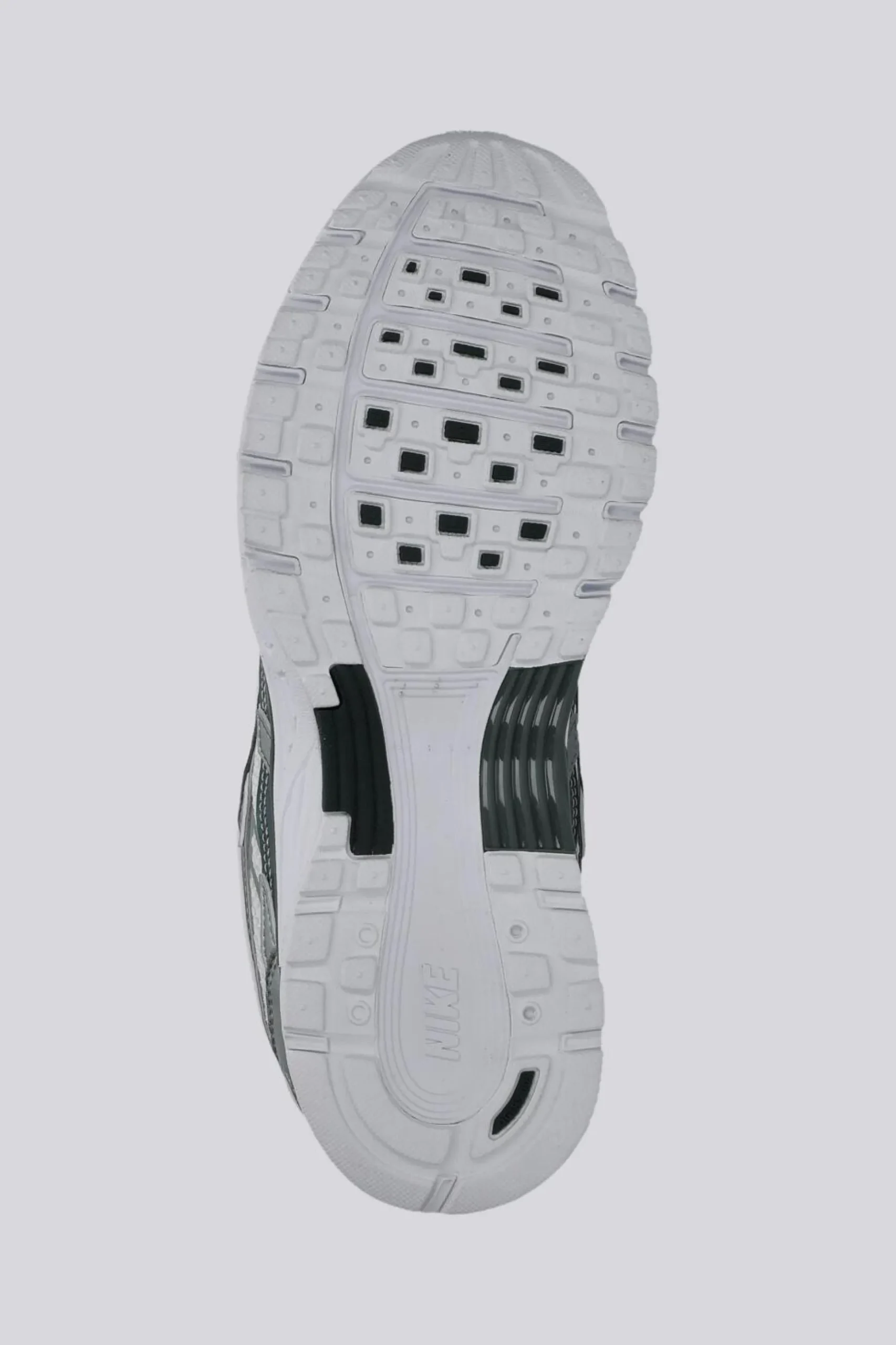Nike P6000