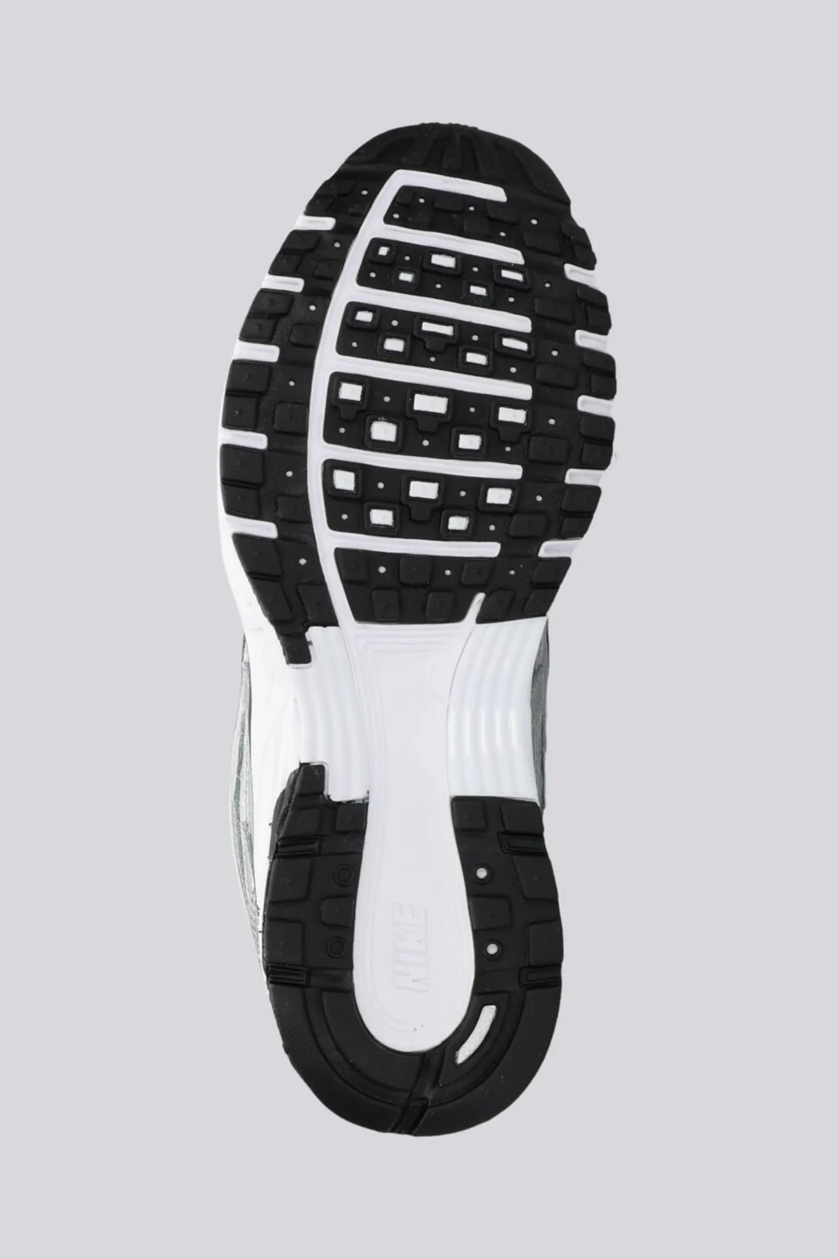 Nike P 6000