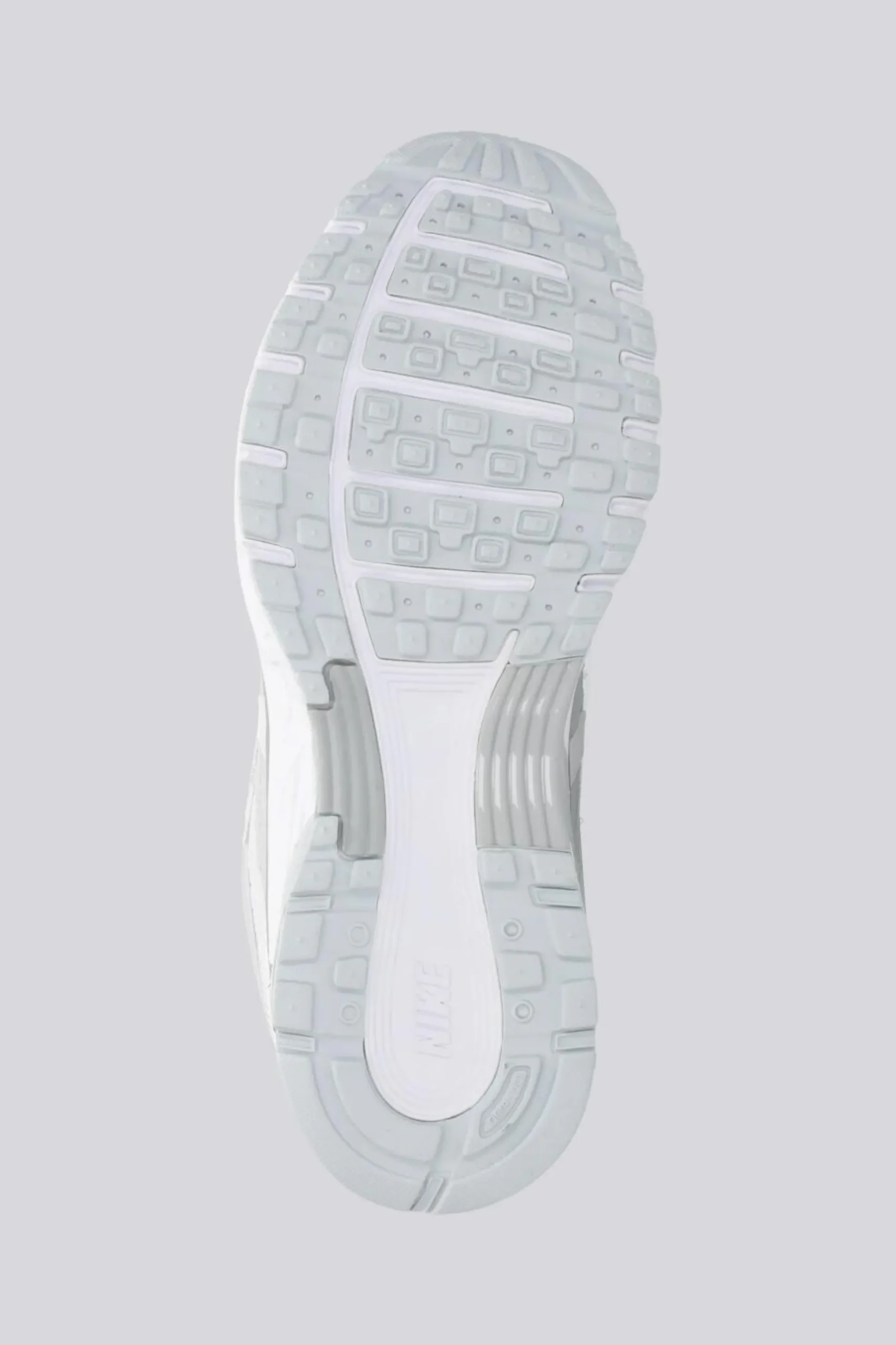 Nike P 6000