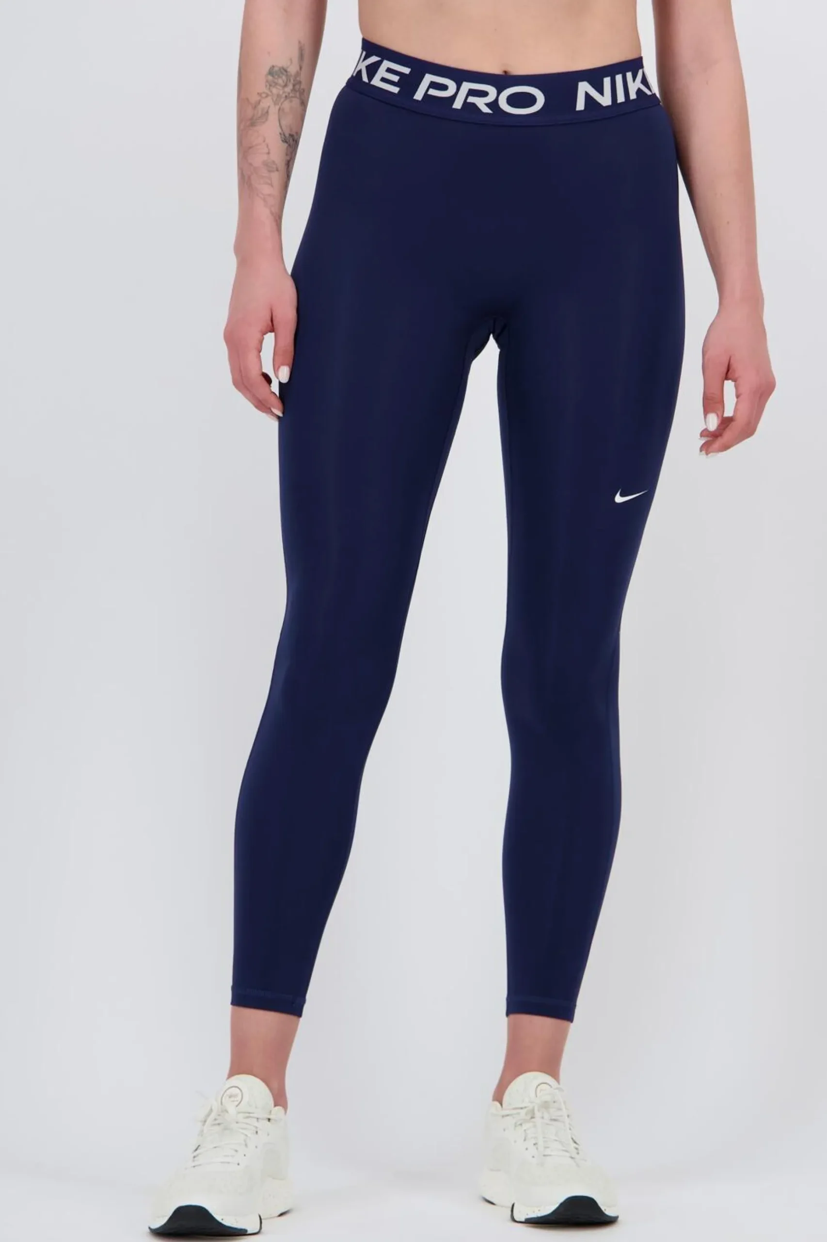 Nike Pro