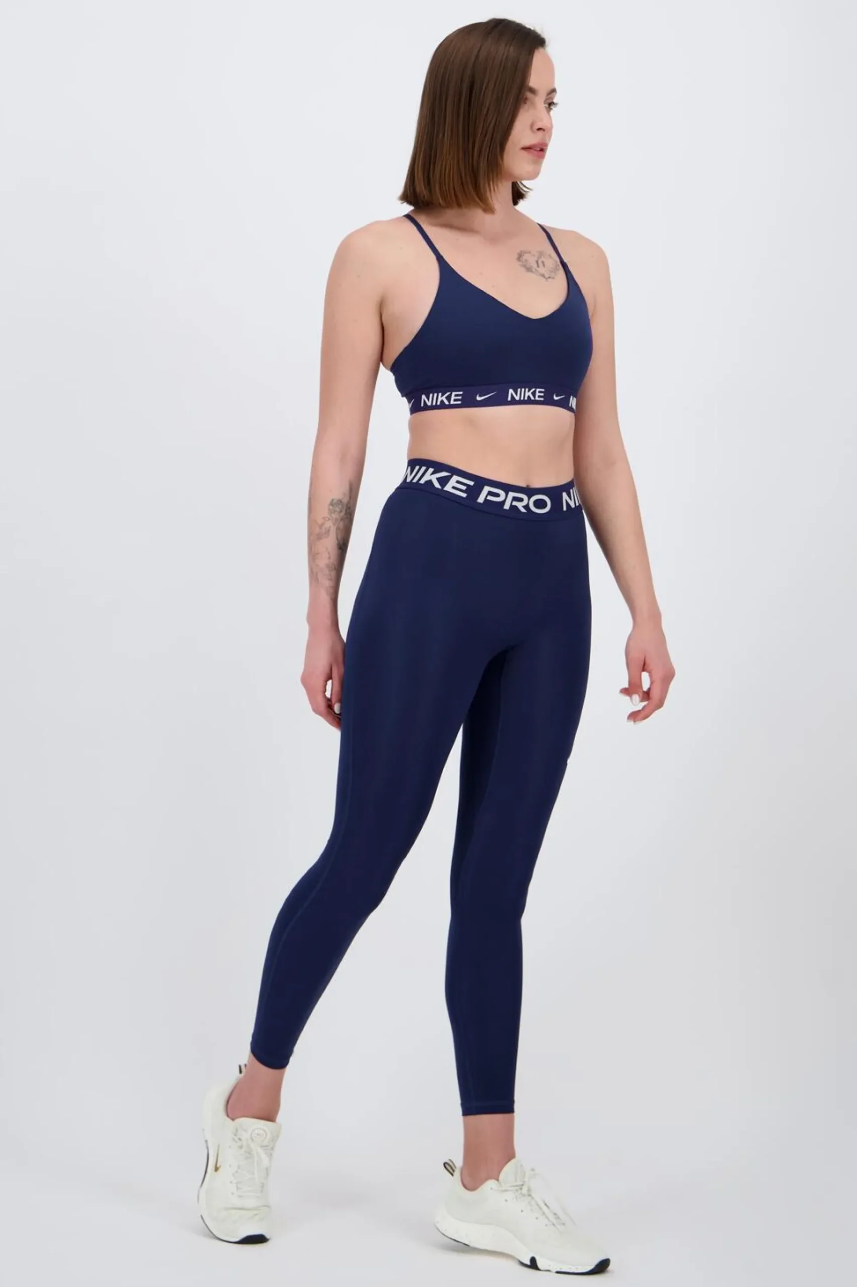 Nike Pro