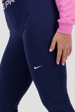Nike Pro 365
