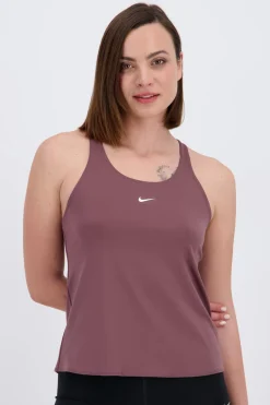 Nike Pro