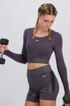 Nike Pro
