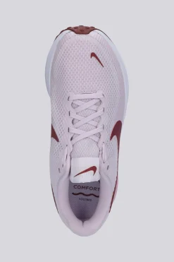Nike Revolution 8