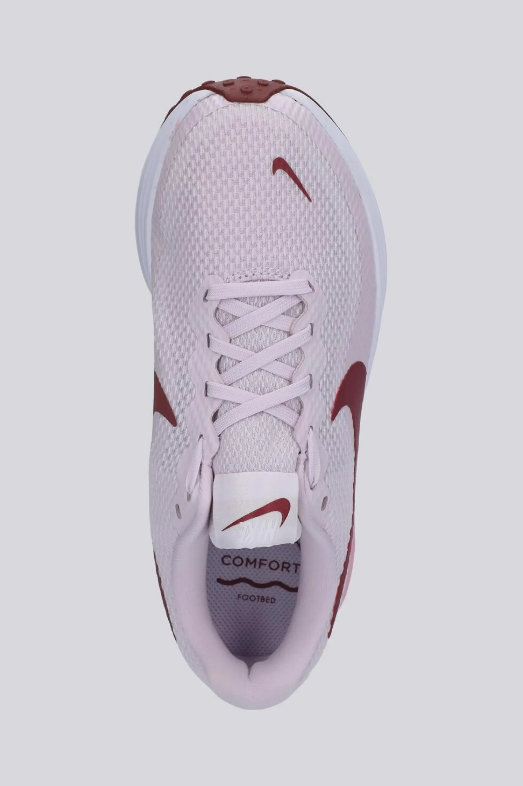 Nike Revolution 8