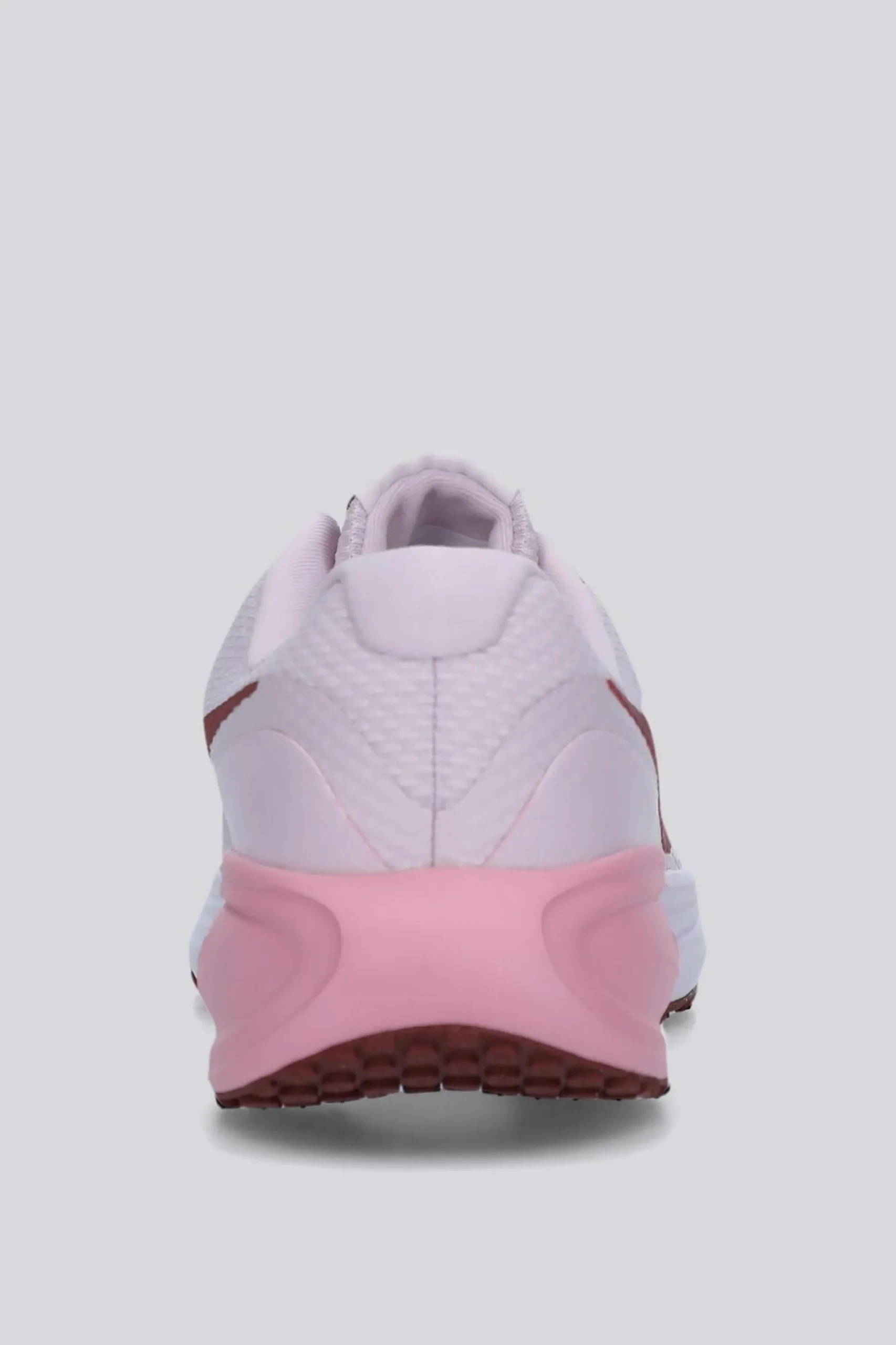 Nike Revolution 8