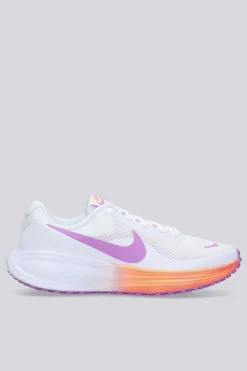 Nike Revolution 8