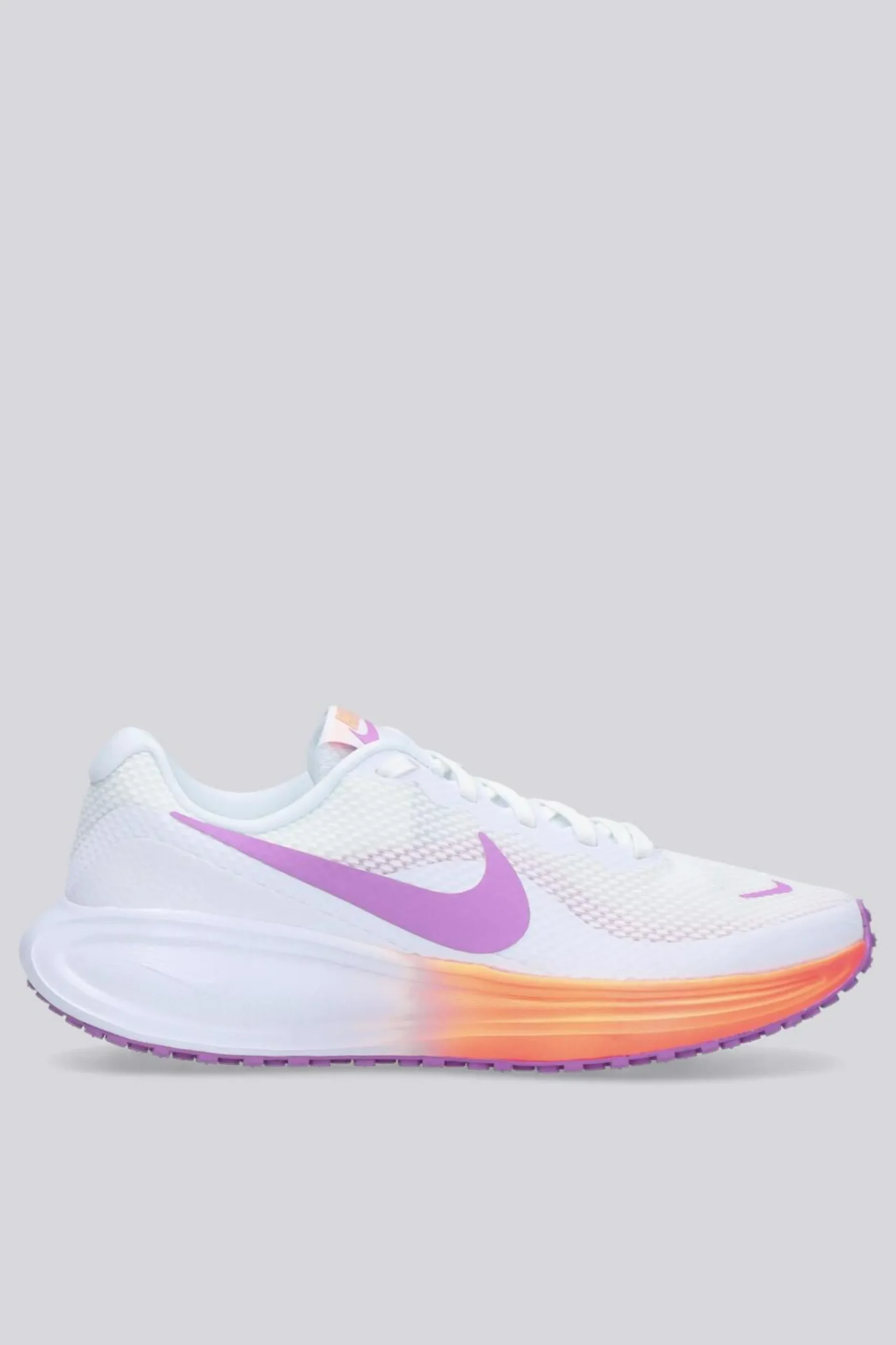 Nike Revolution 8