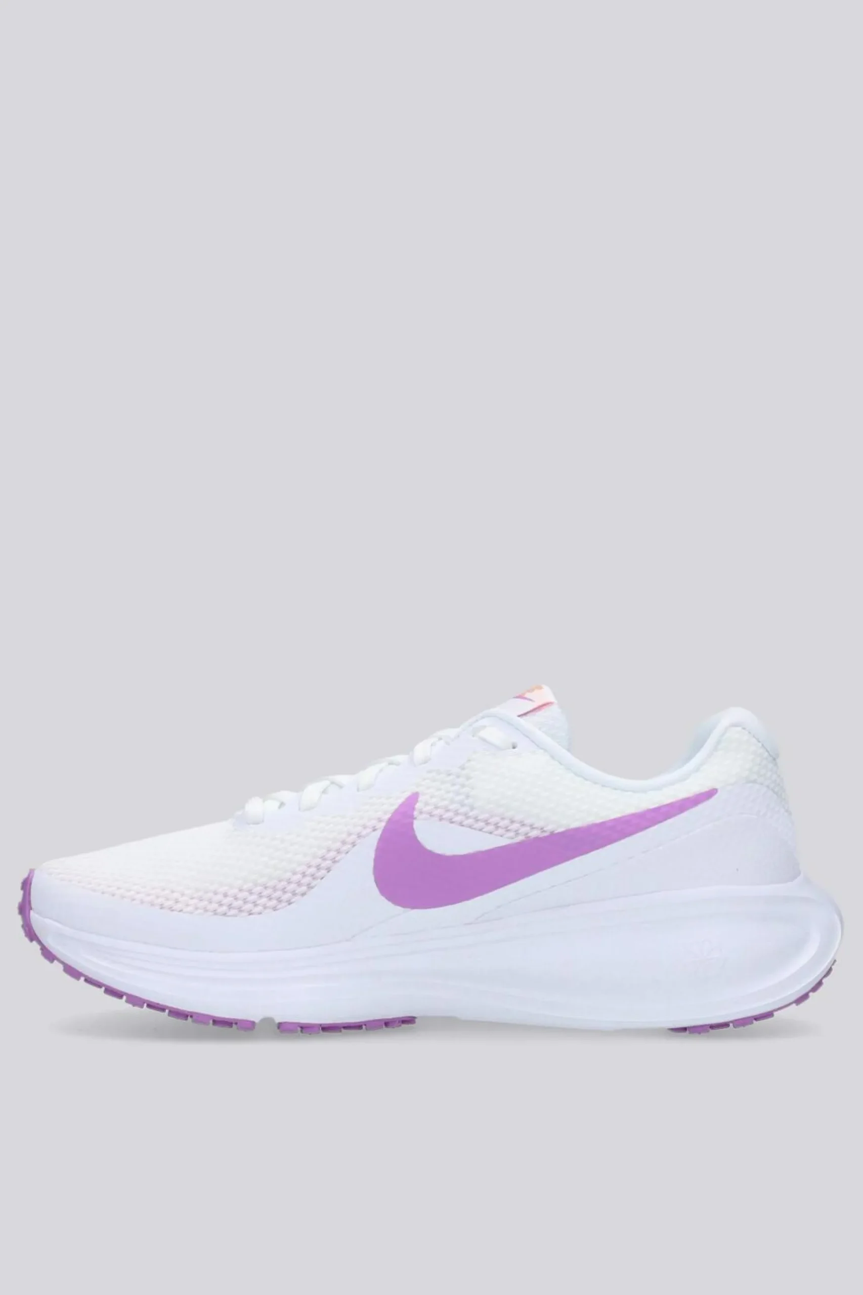Nike Revolution 8