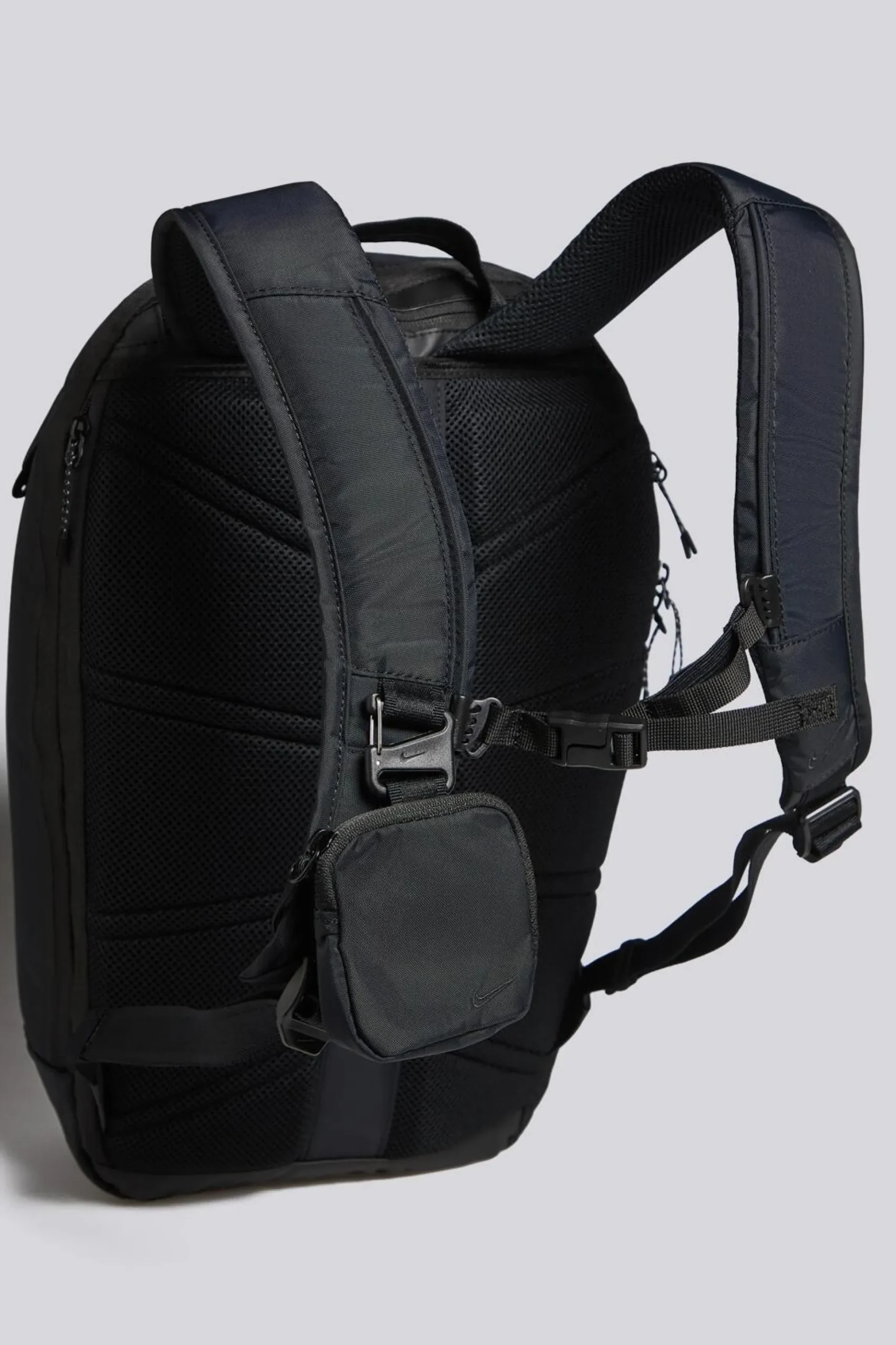 Nike Sportwear Commute
