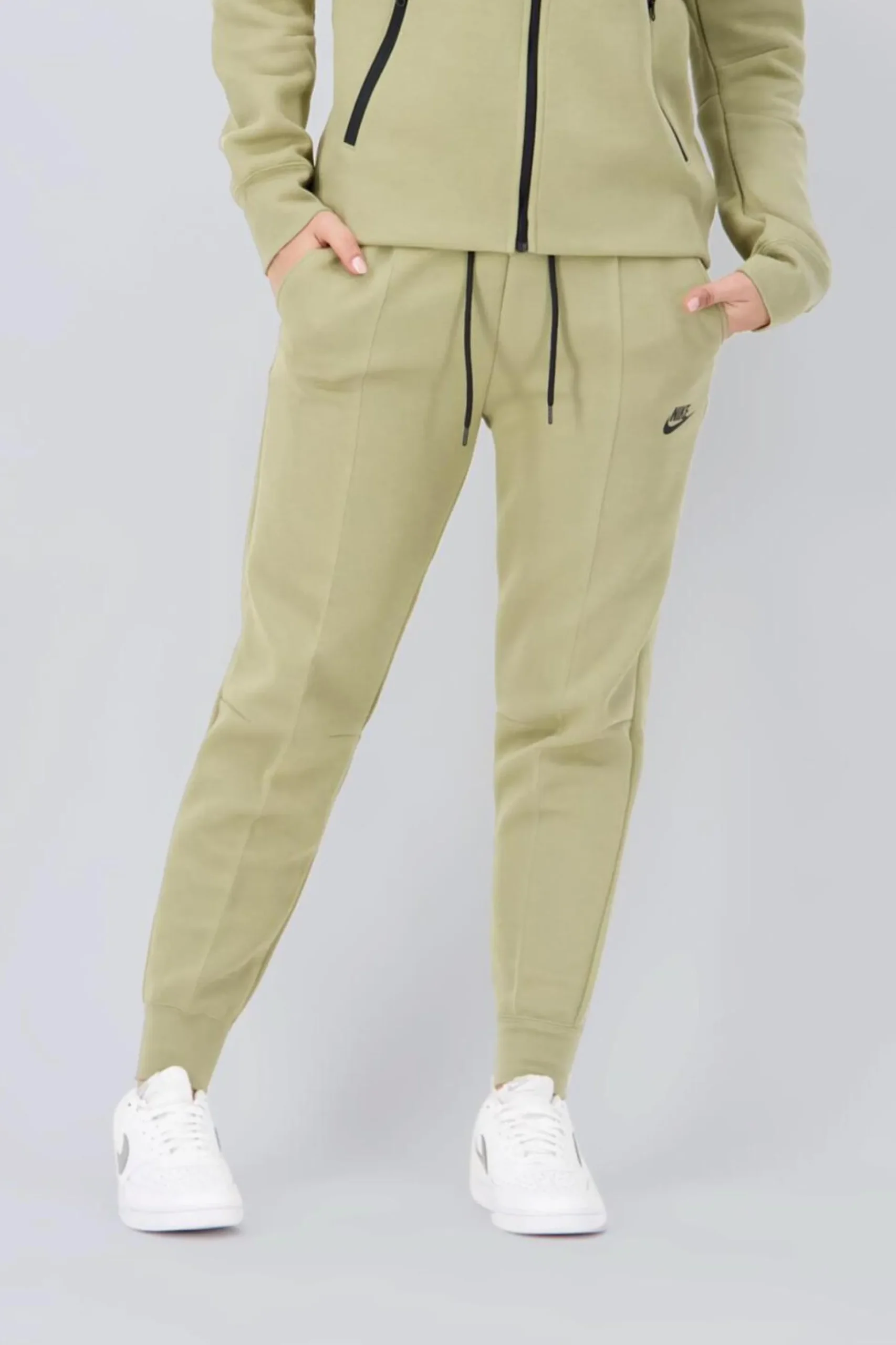 Nike Tech