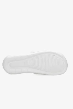 Nike Victori One