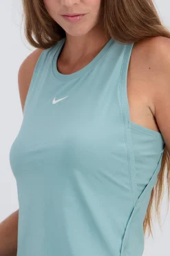 Nike Victory