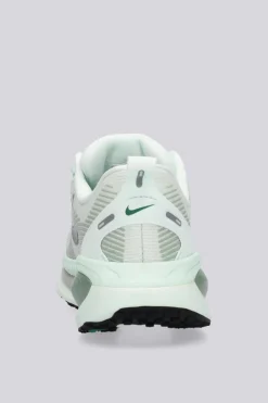 Nike Vomero 18