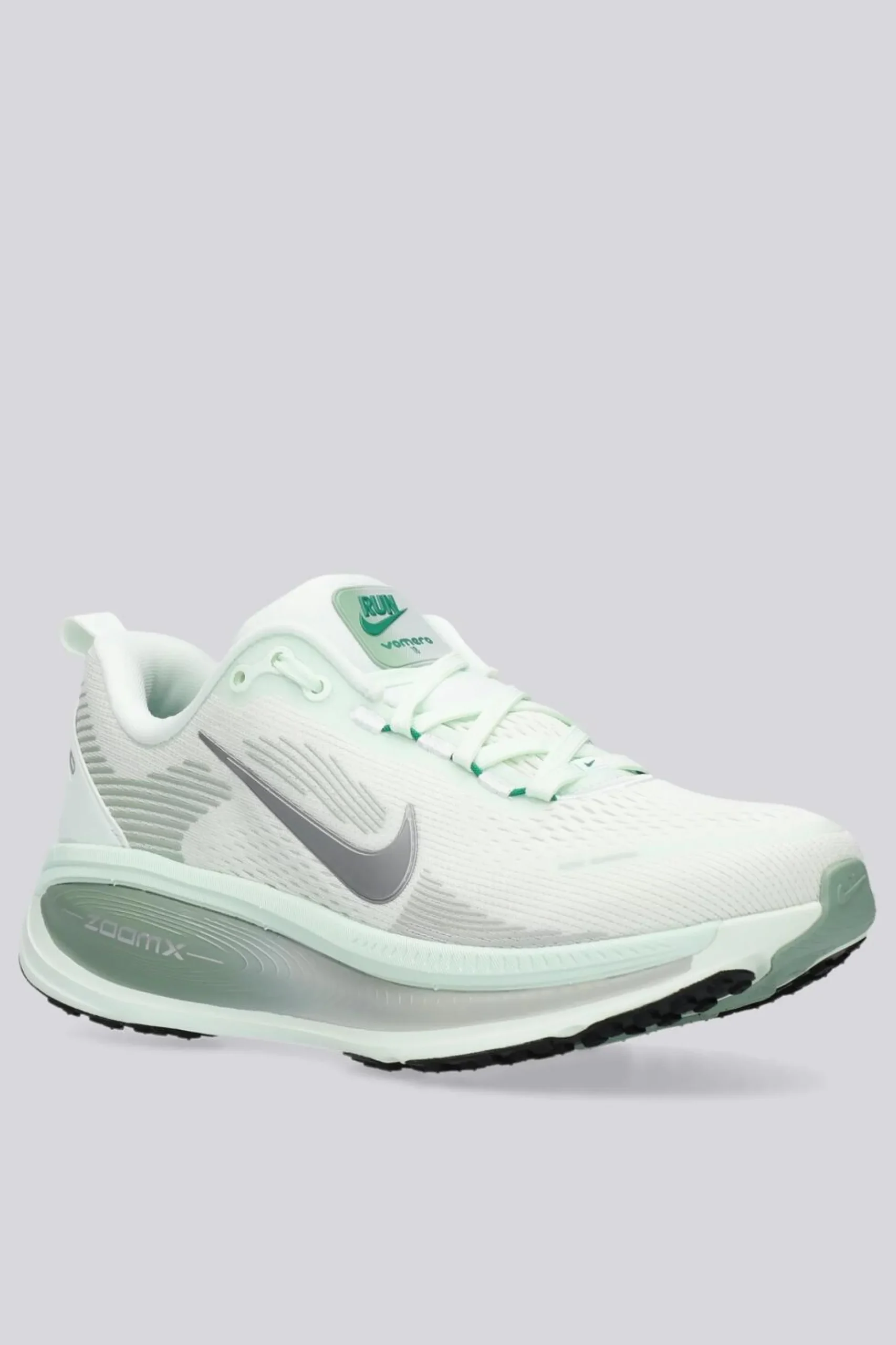 Nike Vomero 18