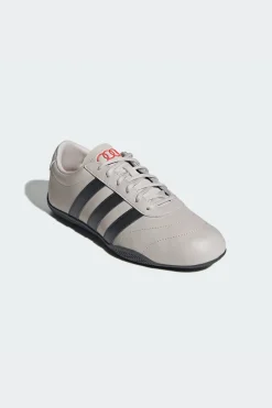 Sapatilhas Grand Court Lo Da Audi Revolut F1 Team adidas