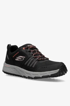 Skechers Escape Plan