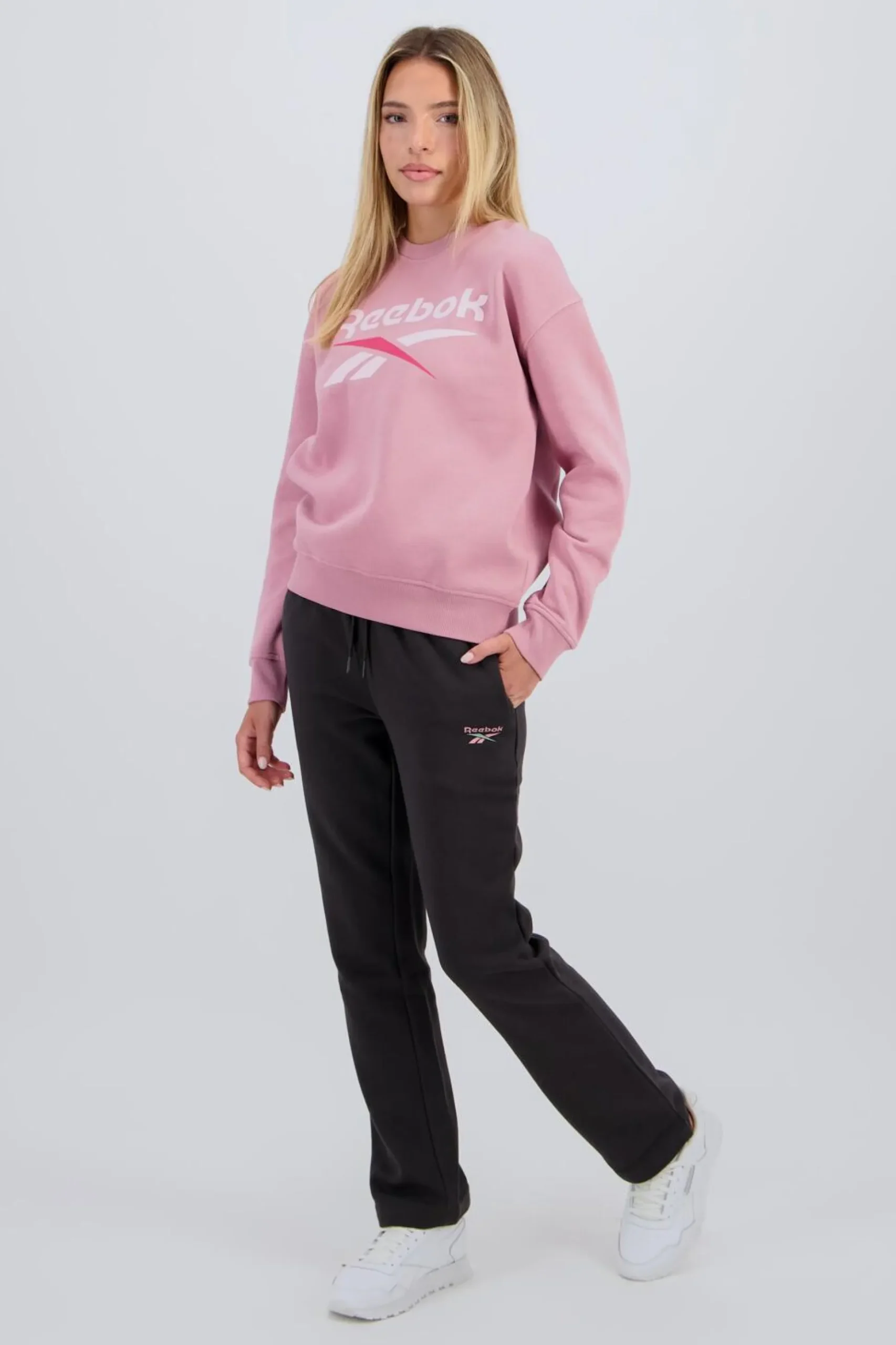 Sweat Reebok