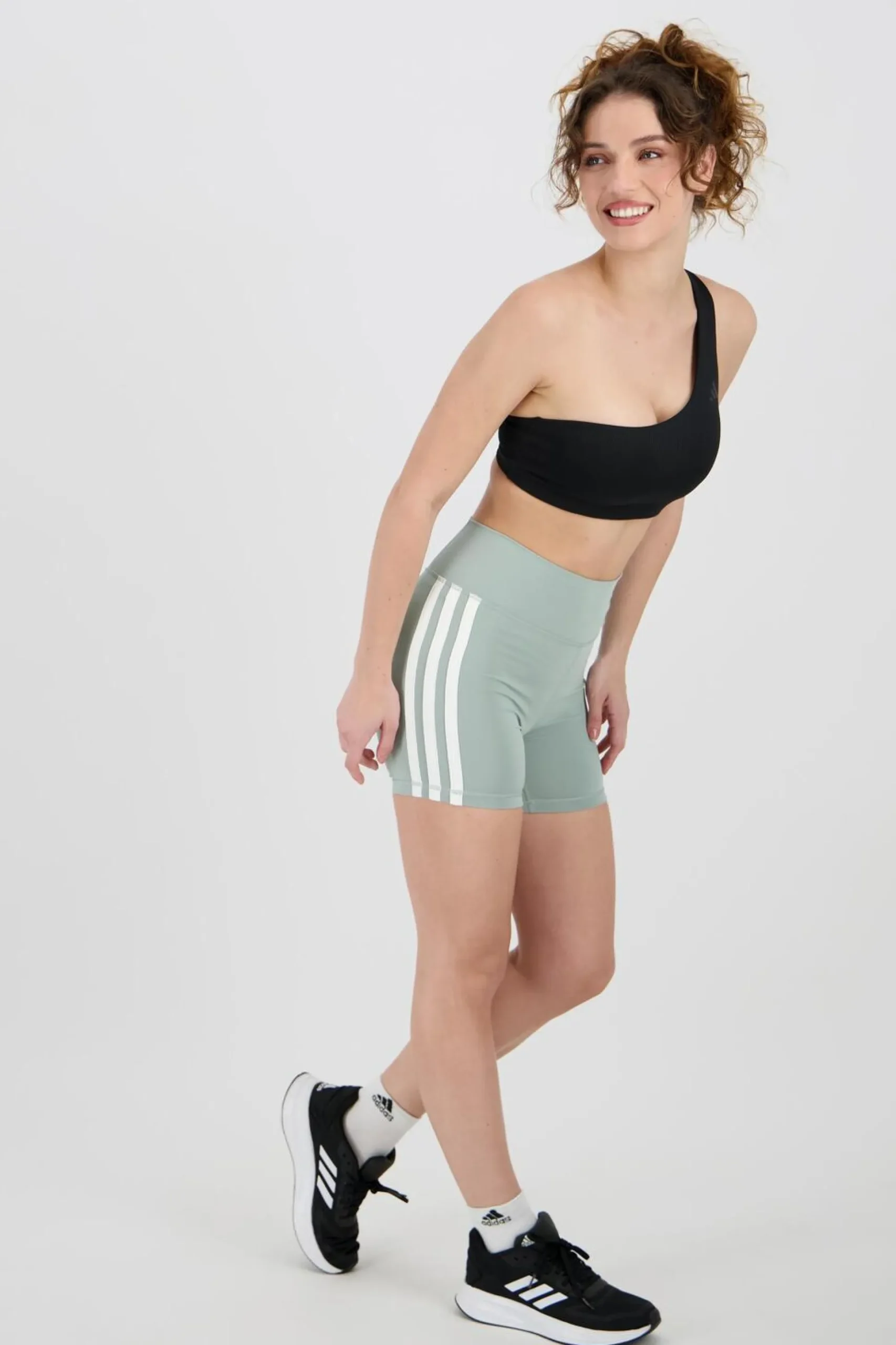 Top adidas