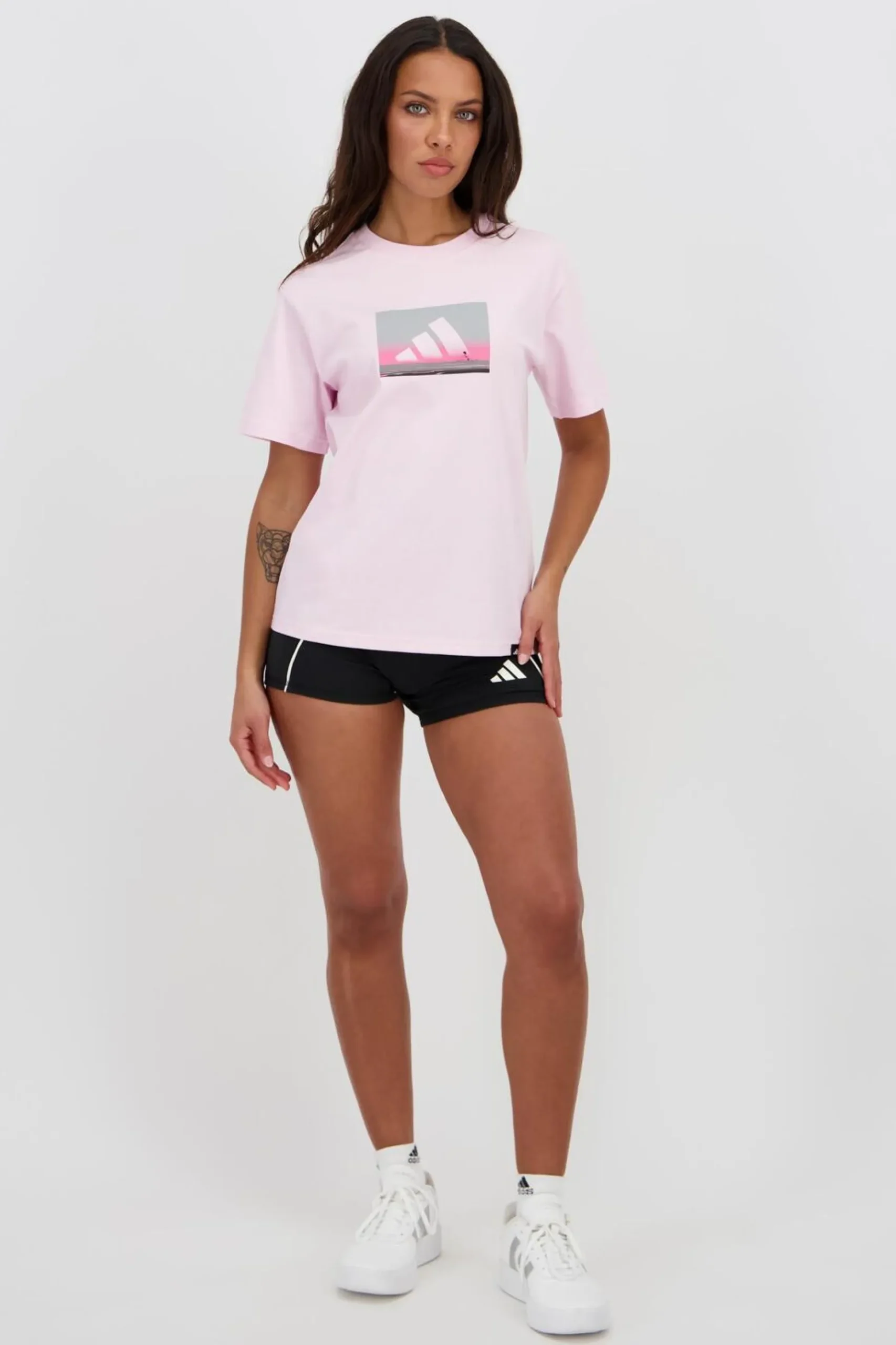 T-shirt adidas