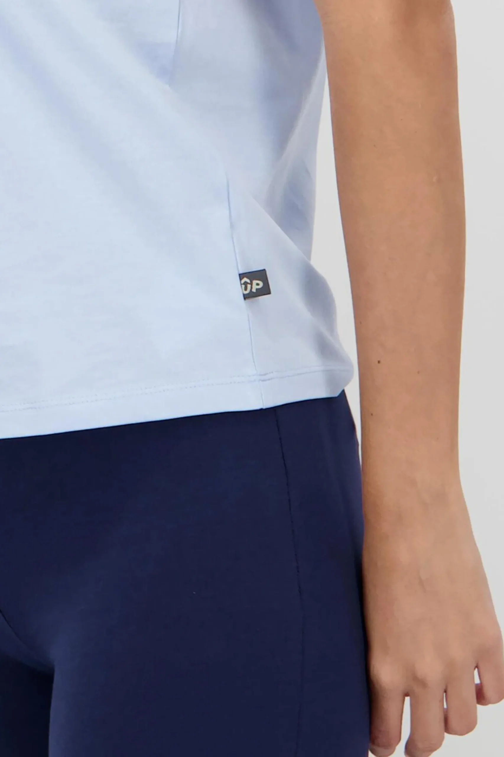 T-shirt Decote V Up